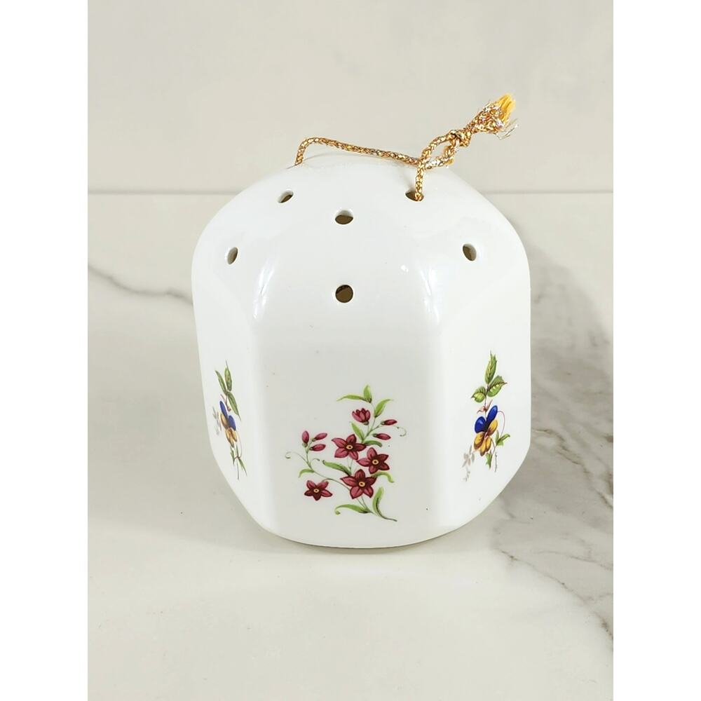 Brosnic Potpourri Holder Air Fresheners 3 1/2" Fine Bone China White 90s England